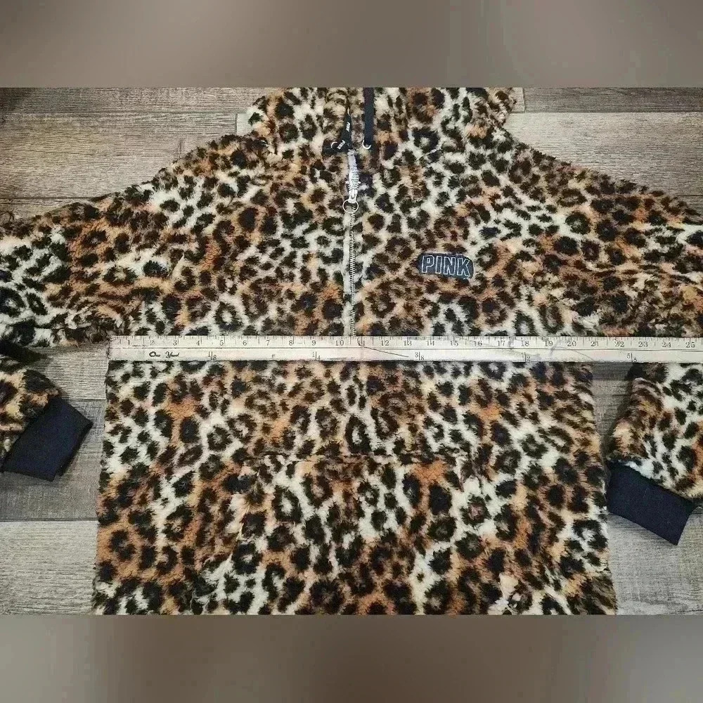Victoria’s Secret PINK Cheetah Leopard Sherpa Hoodie Jacket Half Zip Up Small - Picture 5 of 6